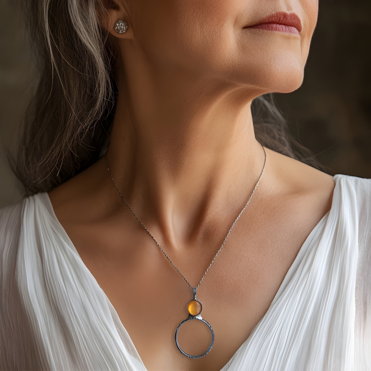 ELLA™ | Collier Loupe Élégant