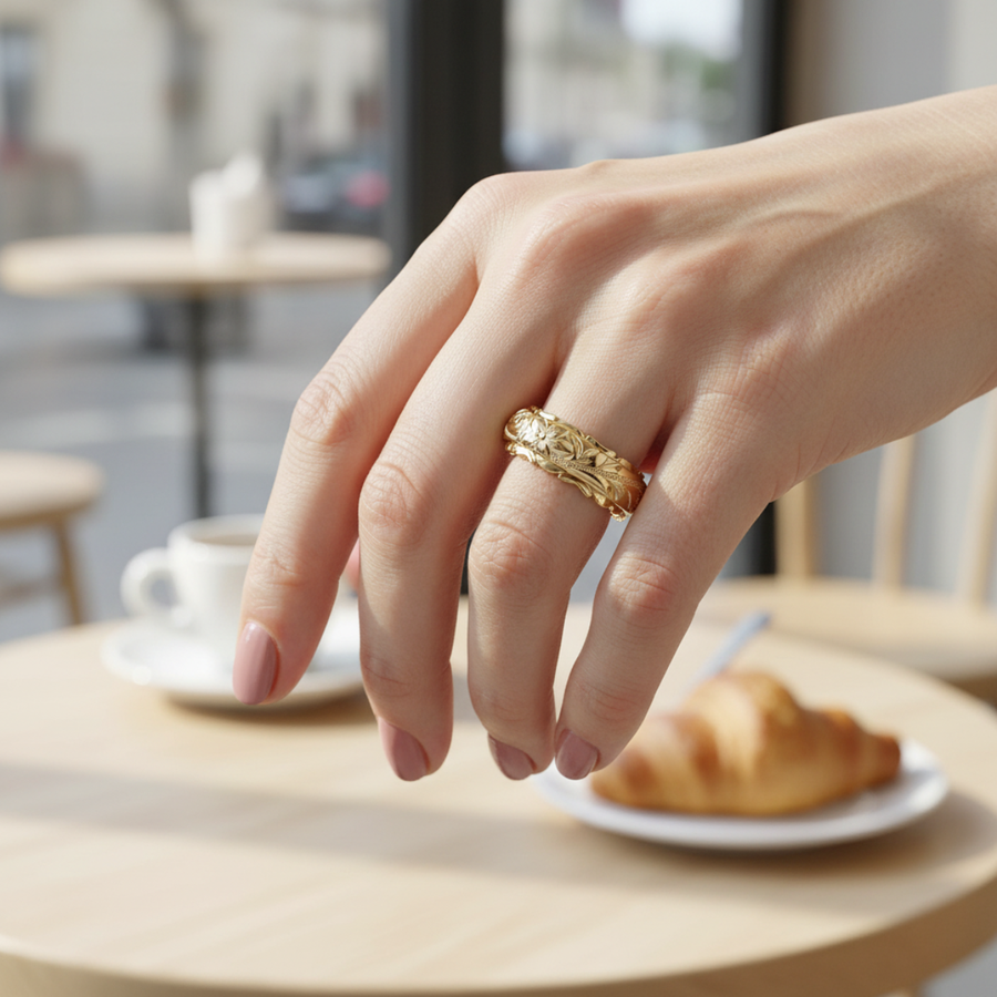 SAVINA™ | Bague Fleur Élégante