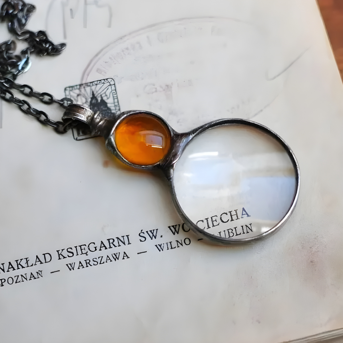 ELLA™ | Collier Loupe Élégant
