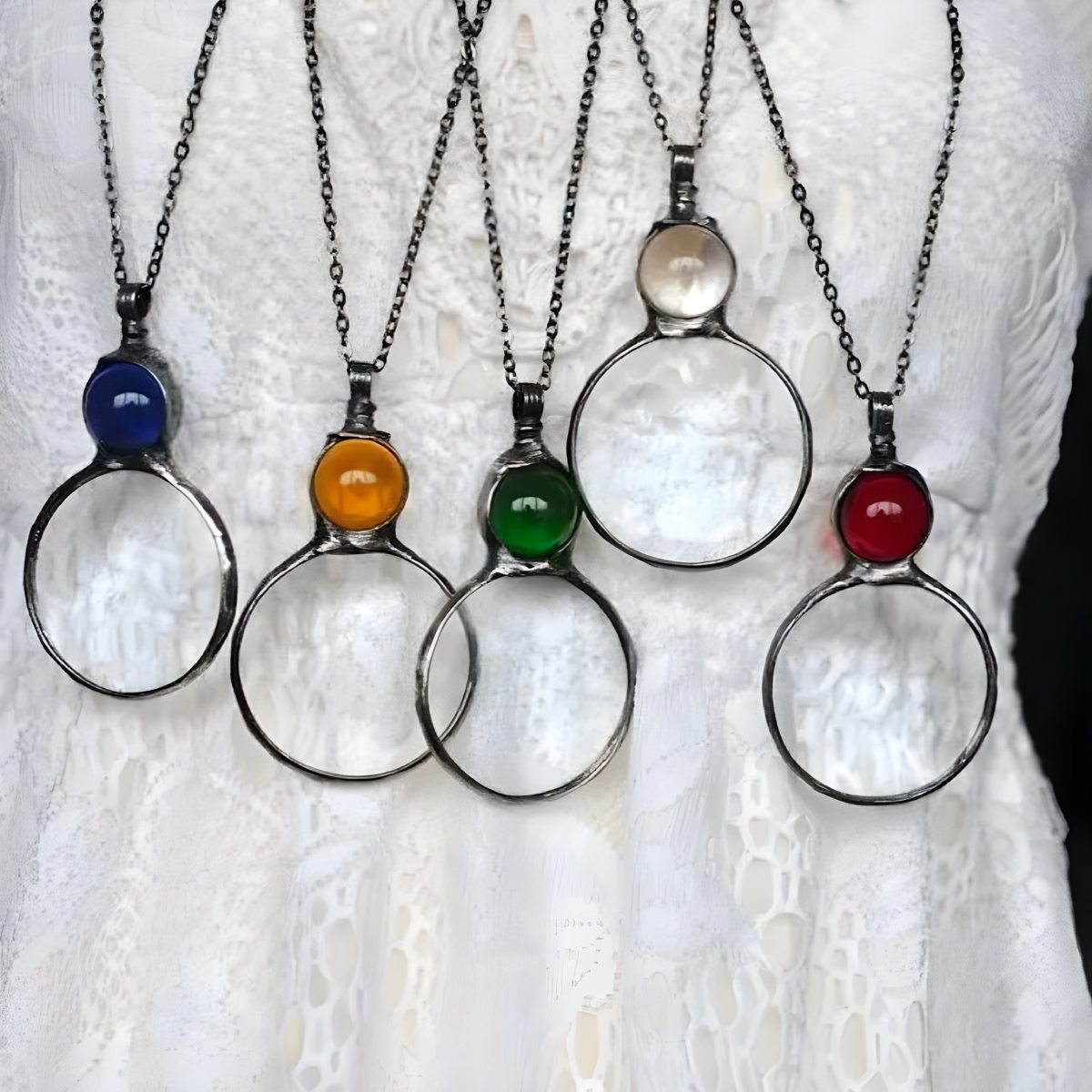 ELLA™ | Collier Loupe Élégant