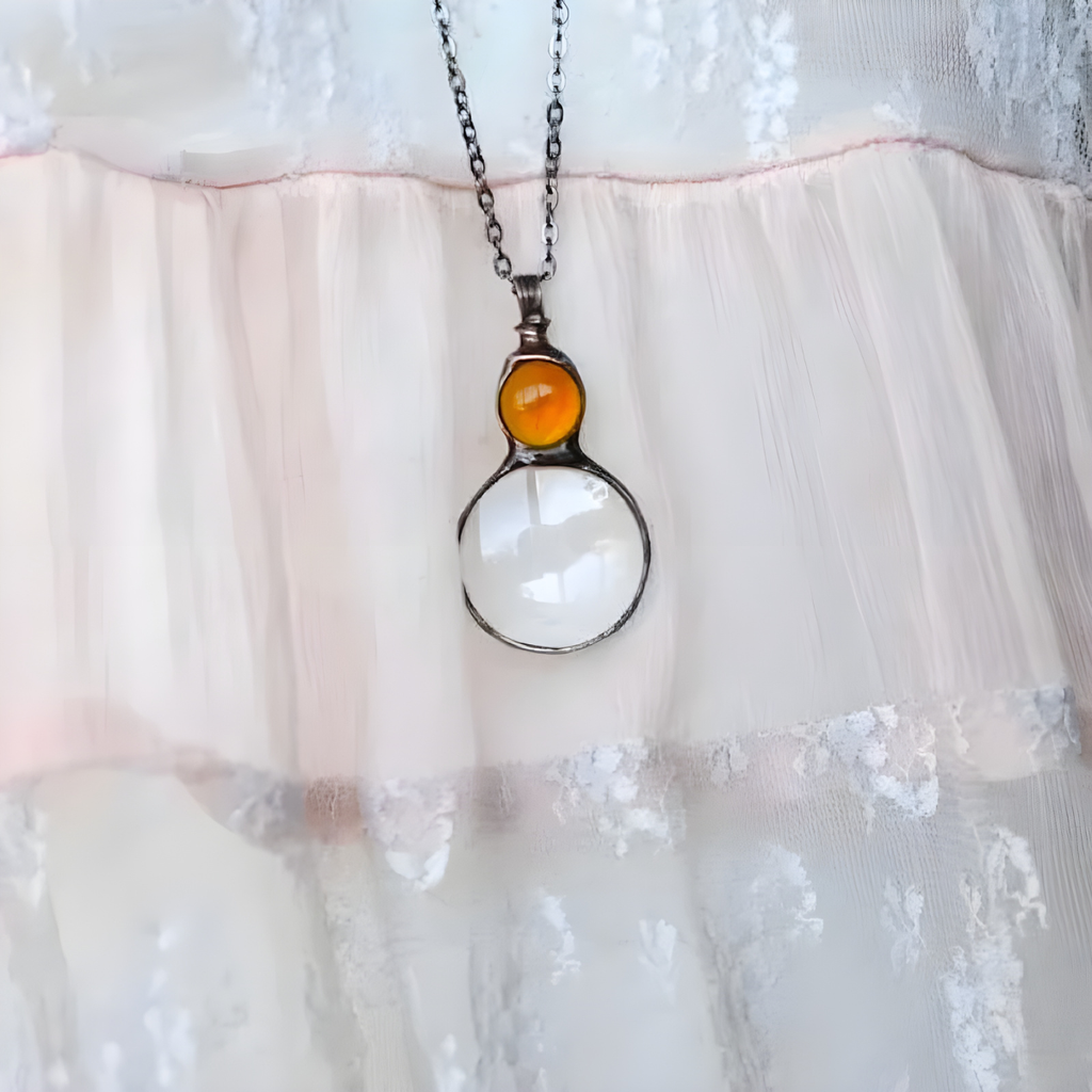 ELLA™ | Collier Loupe Élégant