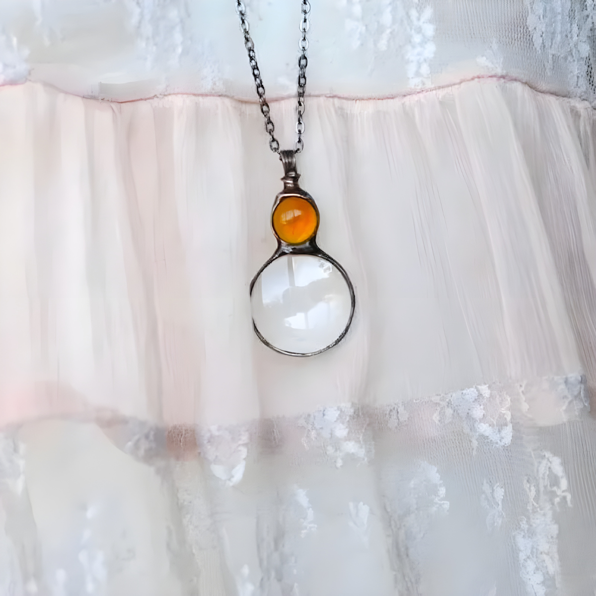 ELLA™ | Collier Loupe Élégant