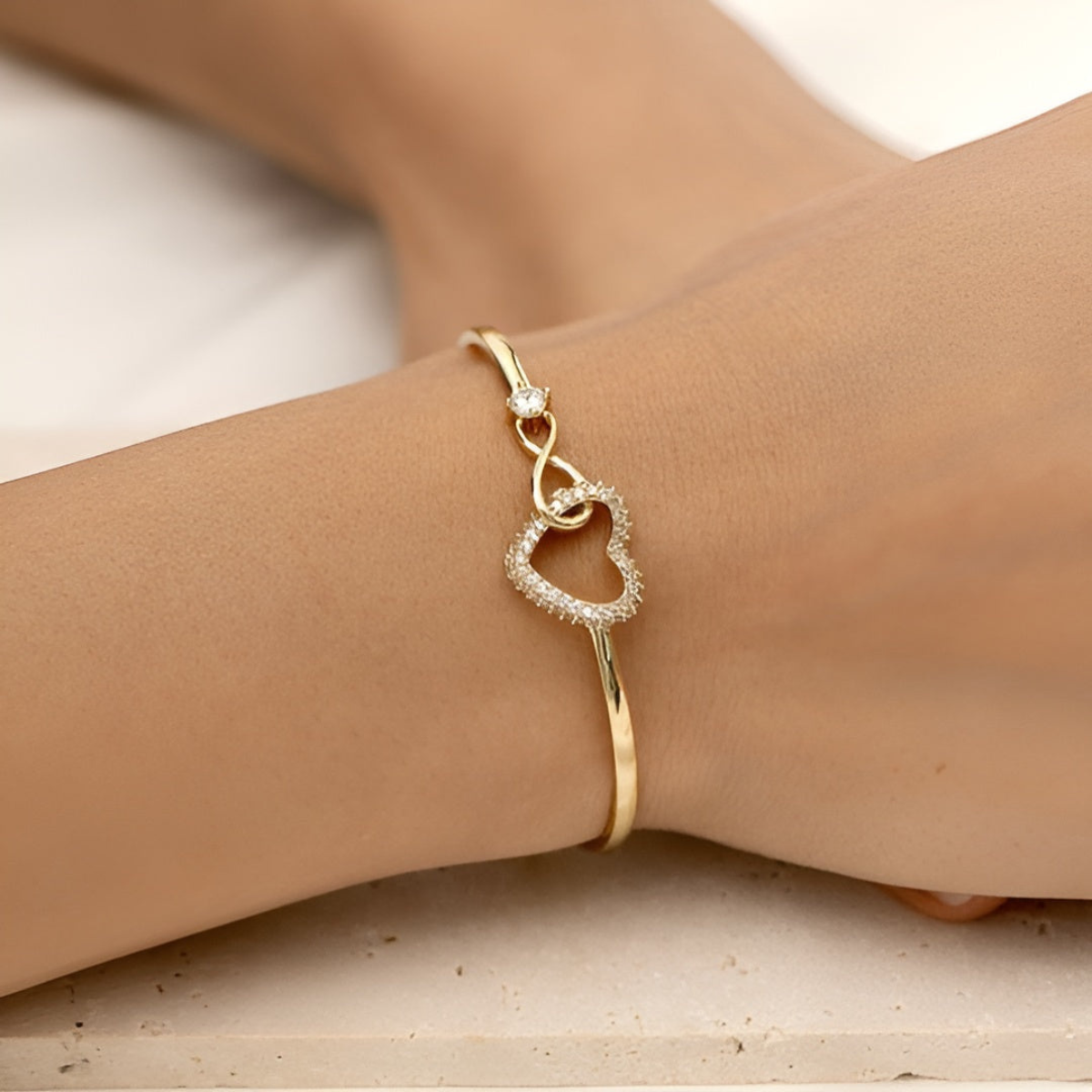 ROMANE™ | Bracelet Cœur Infini