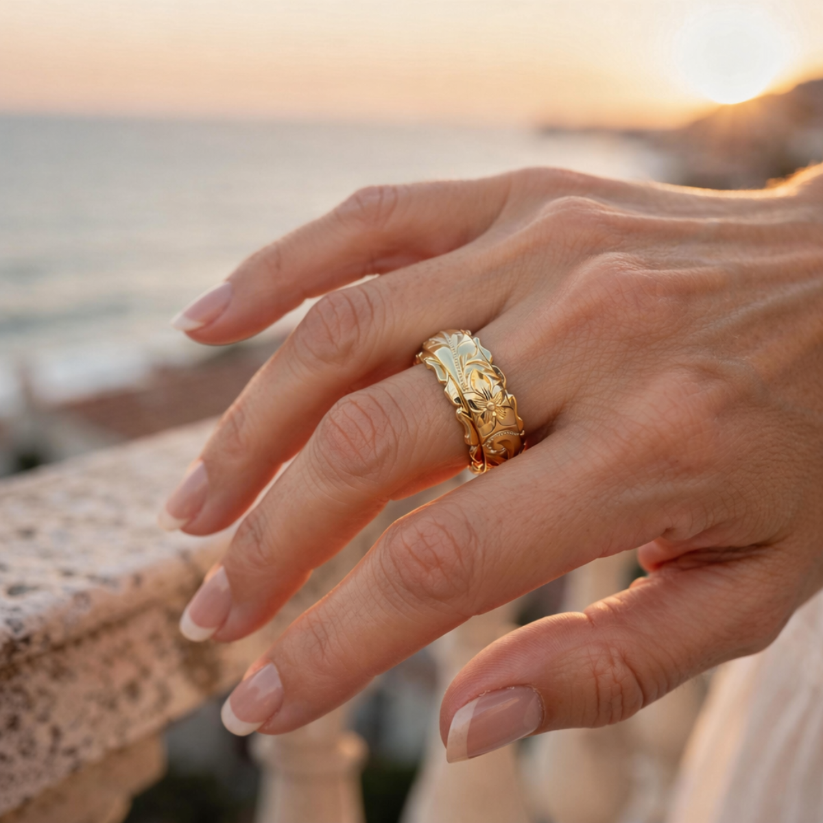 SAVINA™ | Bague Fleur Élégante