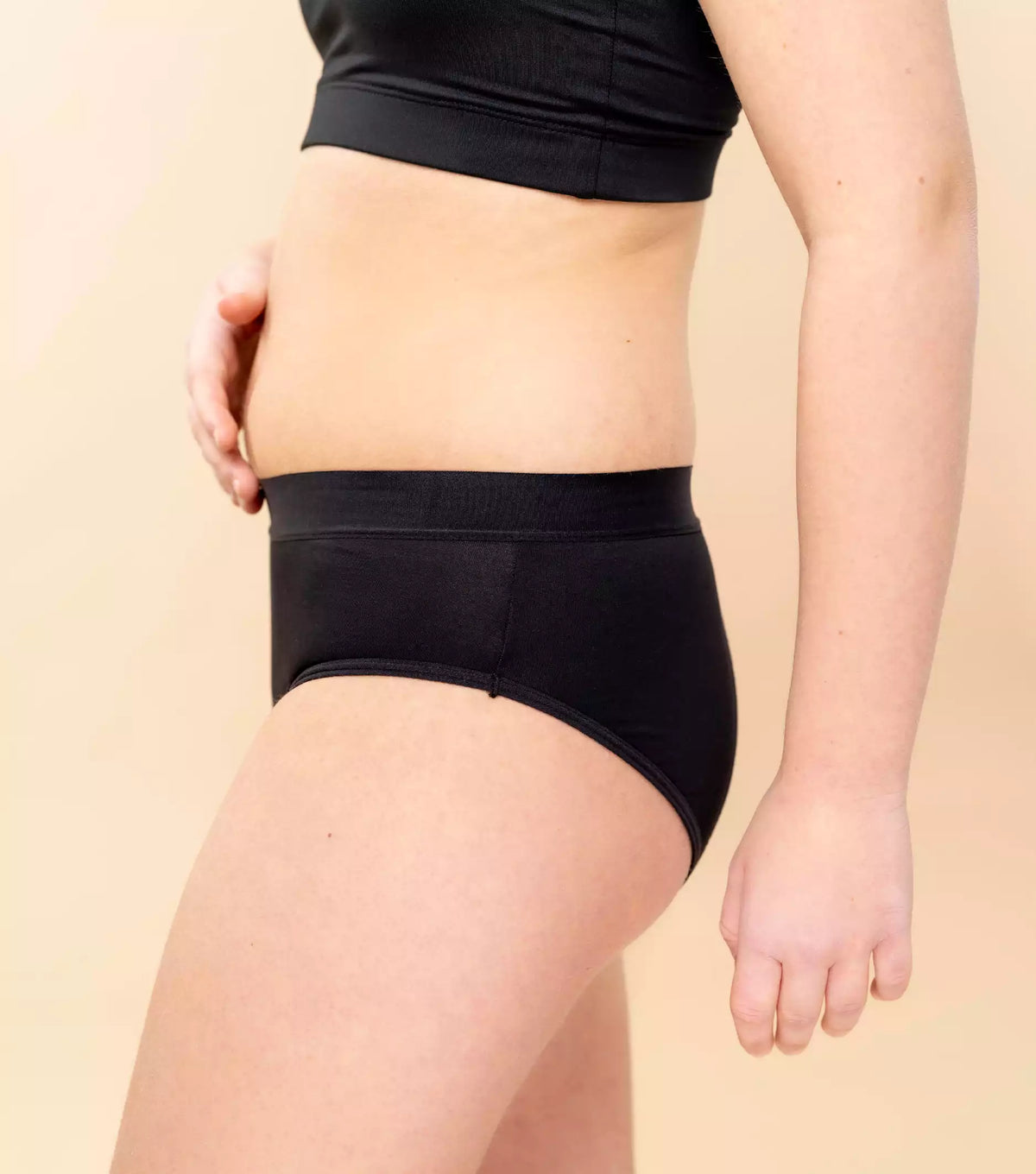 Coffret Mes Premières Règles – Culotte Menstruelle + Pochette + Livret