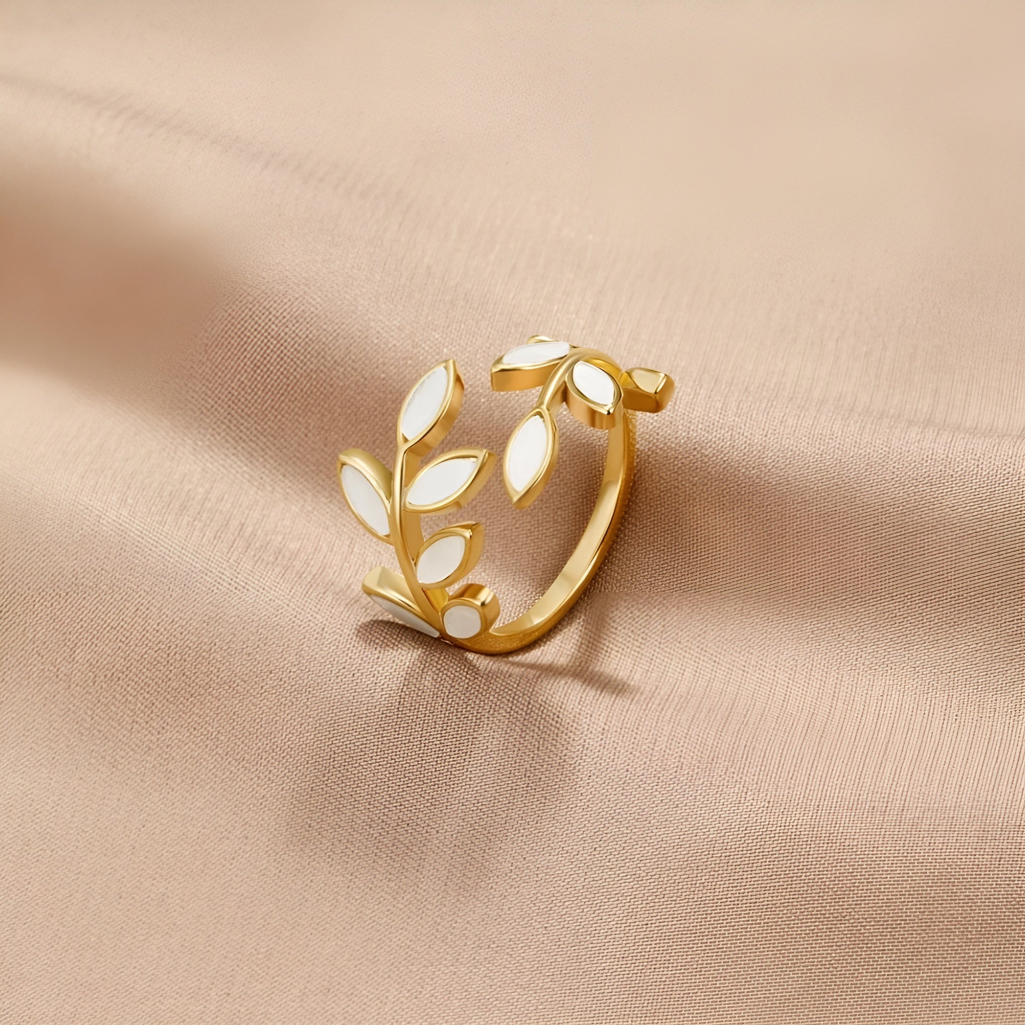 SEREIN™ | Bague Feuille Élégante